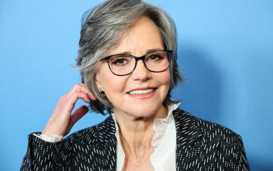 Sally Field | Leben, Filmografie, Fernsehrollen und Wissenswertes